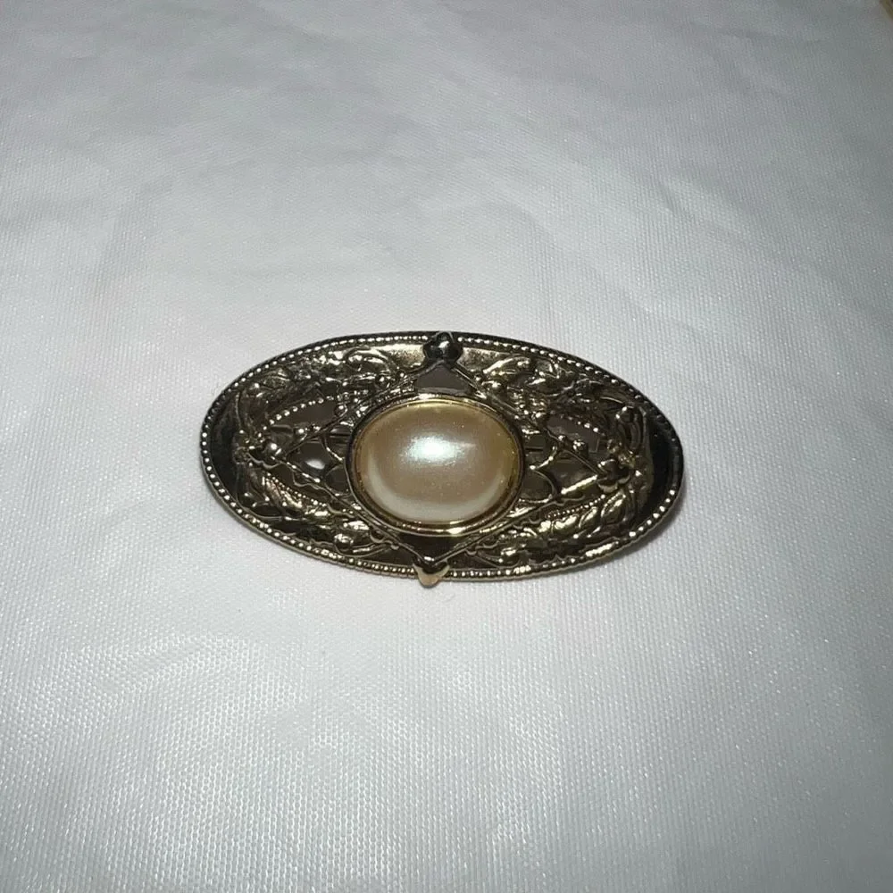Vintage Gold Tone and Faux Pearl Bar Brooch